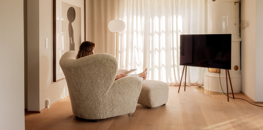 Optimal TV Mounting Height: How High Should a TV Be Mounted?